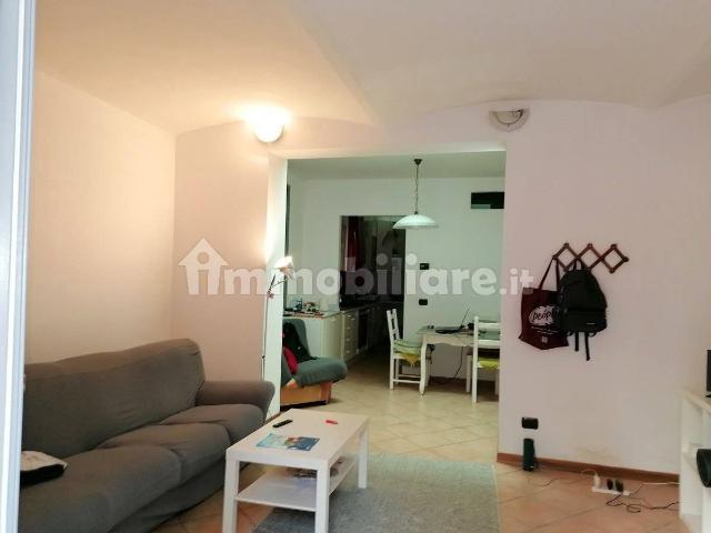Trilocale via San Filippo 15, Centro Storico, Reggio Emilia