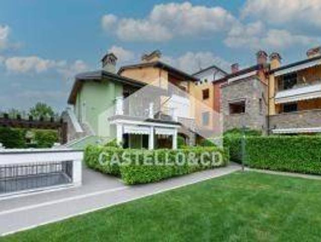 Trilocale via San Giovanni Bosco, Centro, Sirmione