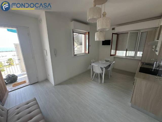 Trilocale via San Giacomo, Porto d'Ascoli, San Benedetto del Tronto
