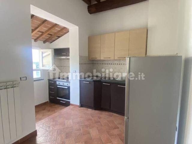 Trilocale via San Leonardo snc, Piazza Anfiteatro Torre Guinigi, Lucca