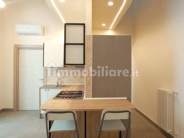 Trilocale via San Nicola dei Caserti 5, Tribunali, Napoli