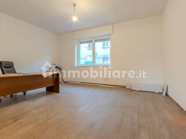 Trilocale via San Rocco, Via Monza, Lissone