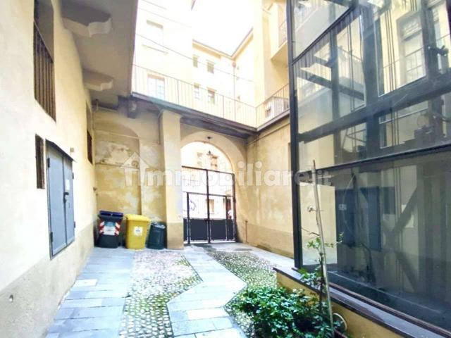 Trilocale via sant' agostino 13, Quadrilatero Romano, Torino