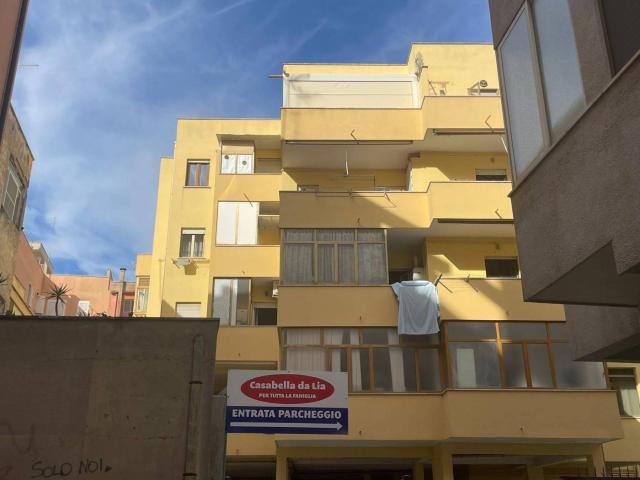 Trilocale via Santa Maria 48, Centro, Nettuno