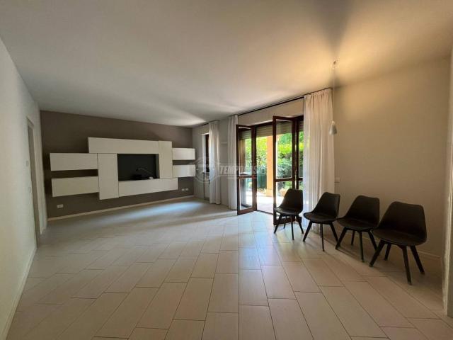Trilocale via Santa Teresa del Bambin Gesù, Frati, Legnano