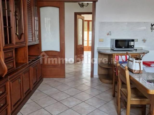 Trilocale via Santorre Santarosa, Centro, Grugliasco