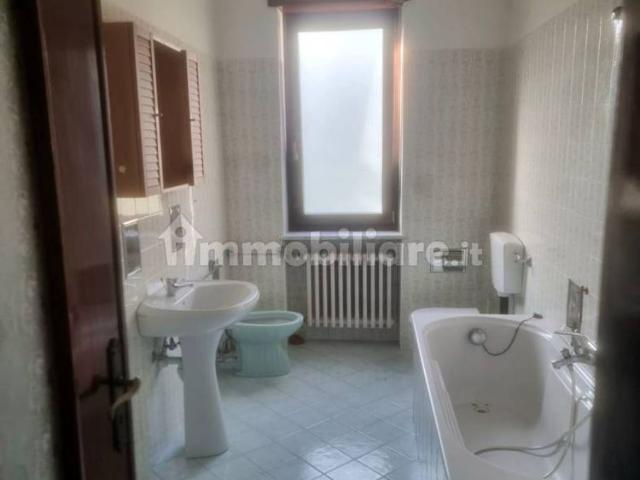Trilocale via Sert 9, Centro, Locana