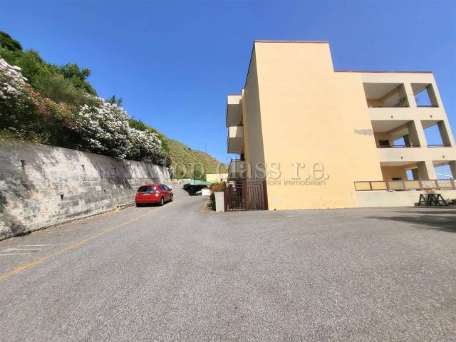 Trilocale via Sotto il Monte, Località Toiano, Sotto il Monte, Pozzuoli