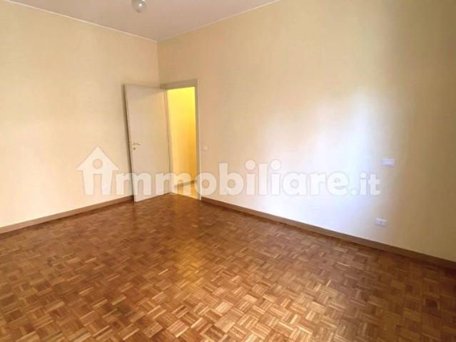 Trilocale via Ugo De Carolis, Balduina, Roma