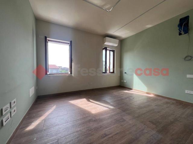 Trilocale via umberto I, 33, Centro, Bovolone