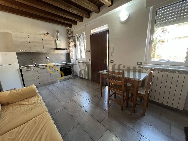 Trilocale via Valle 9, Centro, Valle Salimbene