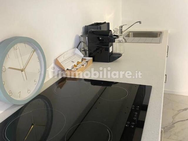 Trilocale via Varazze 9, Nizza Millefonti, Torino