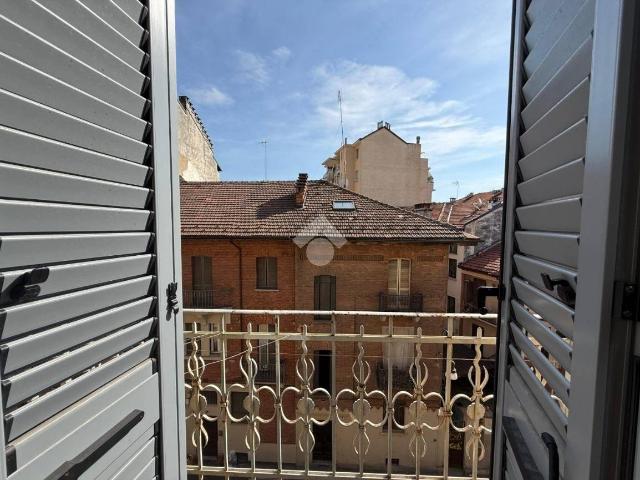 Trilocale via venasca 24, Cenisia, Torino