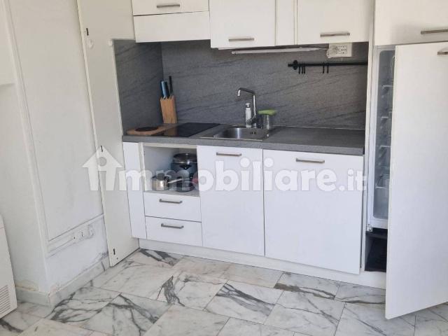 Trilocale via Venezia 28, Marina di Carrara, Carrara