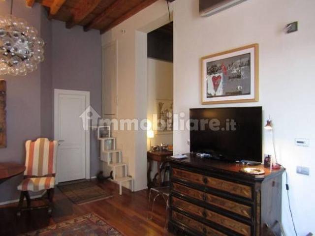 Trilocale via Vigevano 33, Navigli Darsena, Milano