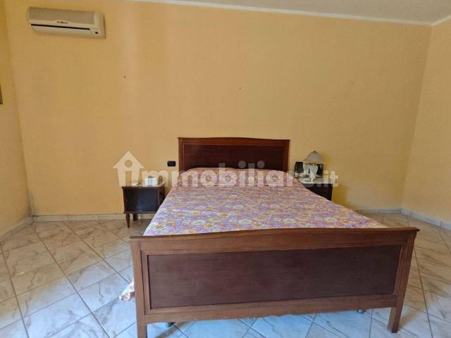Trilocale via Ville Superiore 81, Pietraperzia