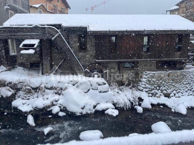 Trilocale via Xi Febbraio, Centro, Ponte di Legno
