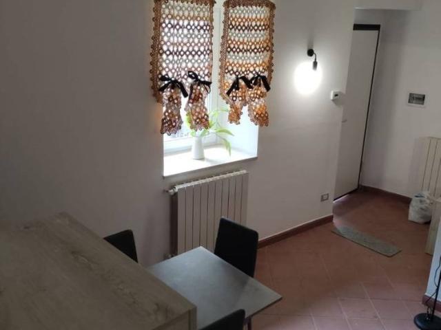 Trilocale via Zecca 68, Centro, Pizzoli
