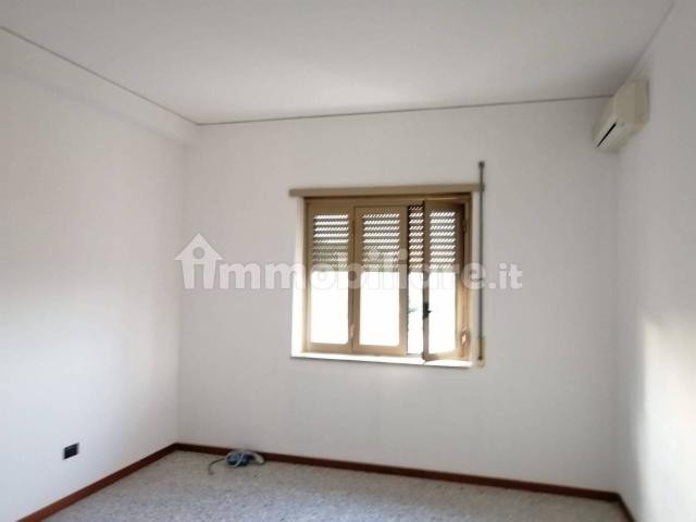 Trilocale viale Colli Aminei 36, Colli Aminei Capodimonte, Napoli