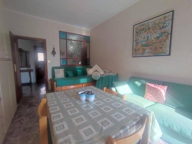 Trilocale viale colli aminei 50, Colli Aminei Capodimonte, Napoli