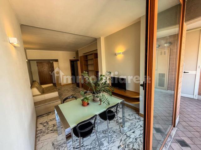 Trilocale viale Città d'Europa 595, Torrino, Roma