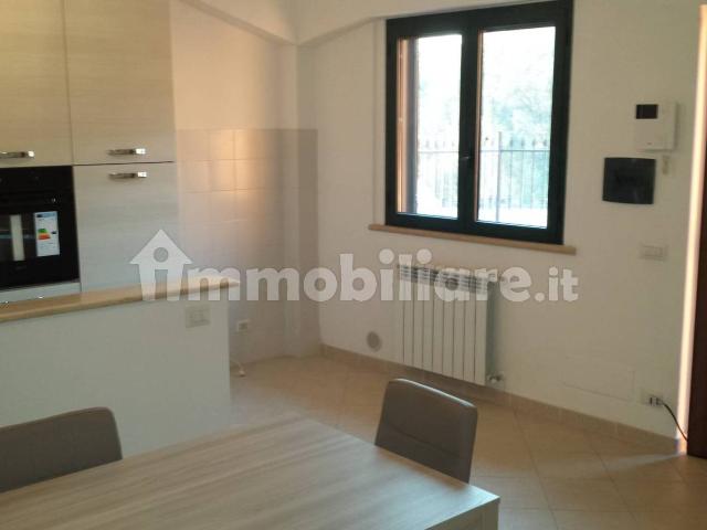 Trilocale viale America Latina 24, Centro, Frosinone
