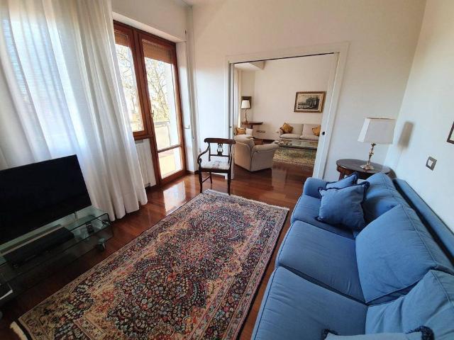Trilocale viale Amilcare Zanella, Mare, Pesaro