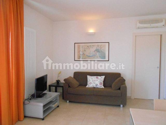 Trilocale viale Antonio Gramsci, Abissinia, Riccione