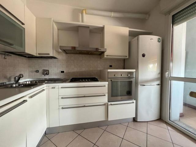 Trilocale viale Aldo Moro 7, San Donato, Bologna