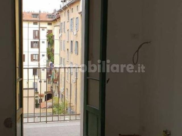 Trilocale viale Gabriele D'Annunzio, Ticinese, Milano