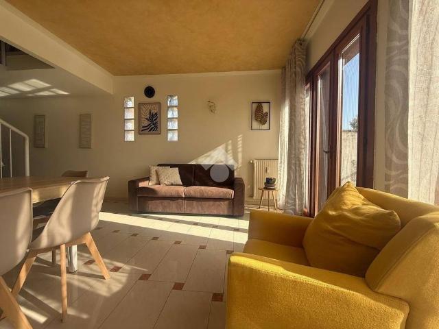 Trilocale viale Guglielmo Marconi 2, Centro, Sirmione