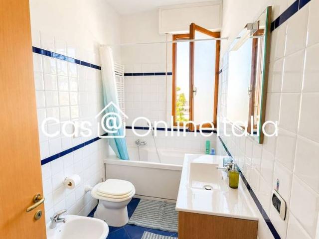 Trilocale viale del Tirreno, 24, Tirrenia, Pisa