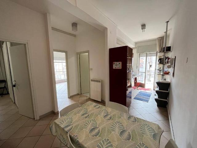 Trilocale viale dello Statuto 13, Centro, Latina