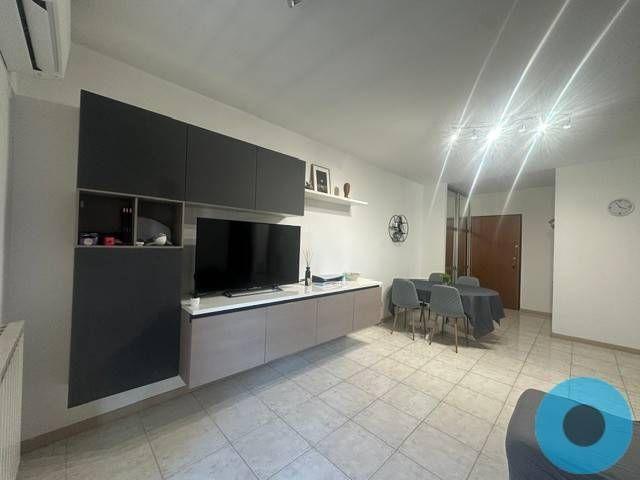 Trilocale viale della Grande Muraglia, Torrino, Roma