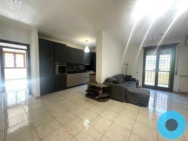 Trilocale viale della Grande Muraglia, Torrino, Roma