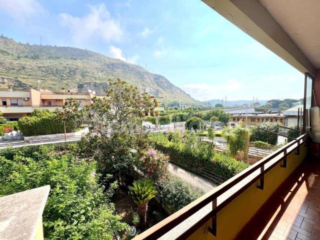 Trilocale viale dell'europa unita, 12, Località Toiano, Sotto il Monte, Pozzuoli