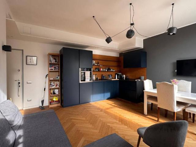 Trilocale viale Edoardo Jenner 38, Dergano, Milano