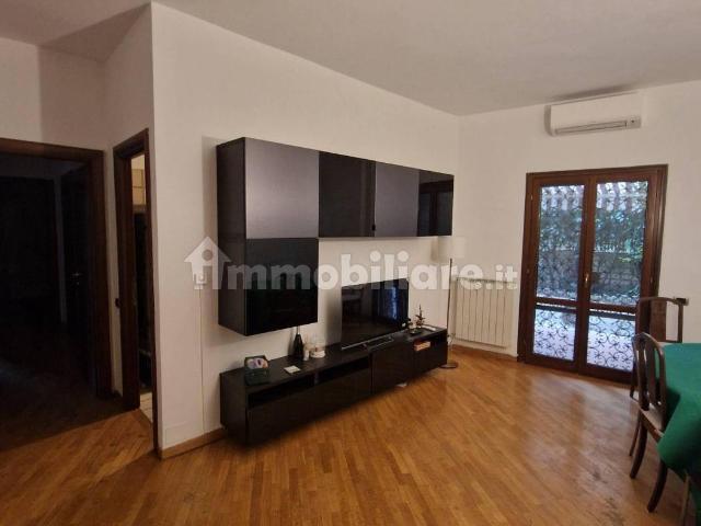 Trilocale viale Ercole Consalvi, Monte Porzio Catone