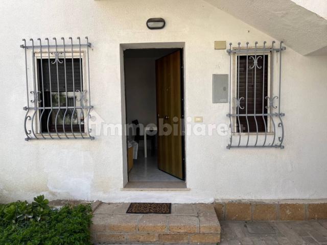Trilocale viale John Fitzgerald Kennedy 108, Soverato Marina, Soverato