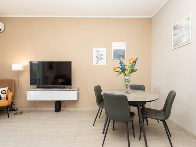 Trilocale viale Lombardia 10, Pregnana Milanese