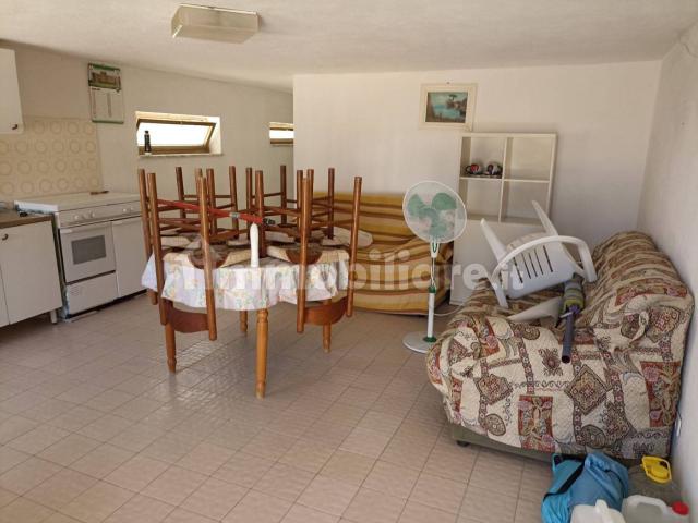 Trilocale viale Macaone 106, Tronca, Strongoli