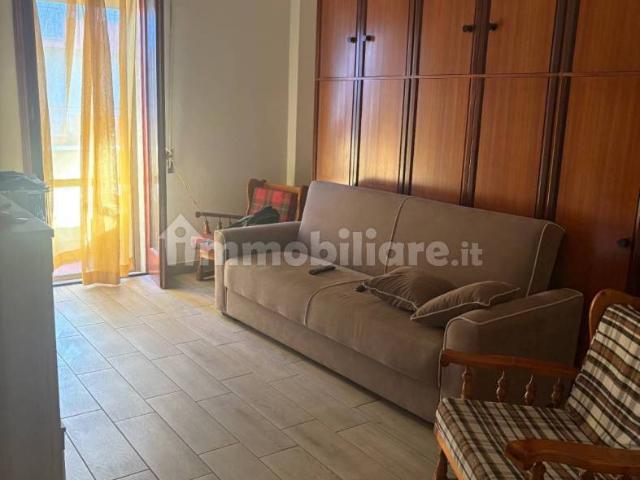Trilocale viale Magna Grecia 15, Soverato Marina, Soverato