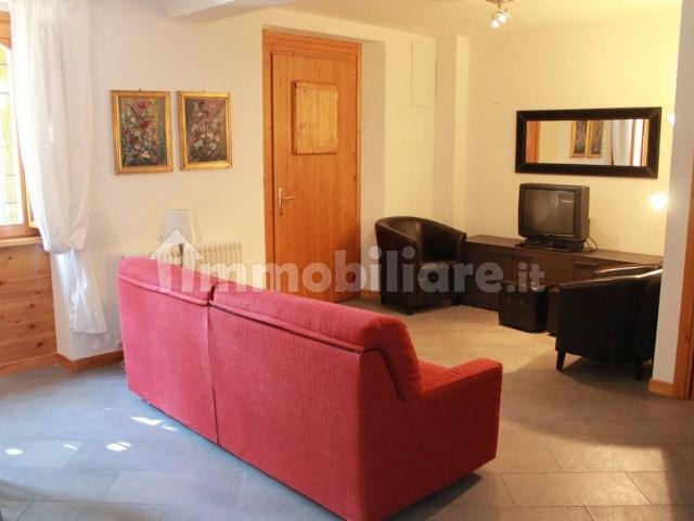 Trilocale viale Principe di Piemonte 45, Centro, Fanano
