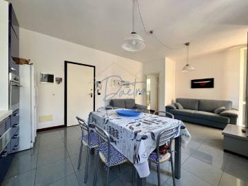 Trilocale viale Roma, 337, Marina di Massa Centro, Massa
