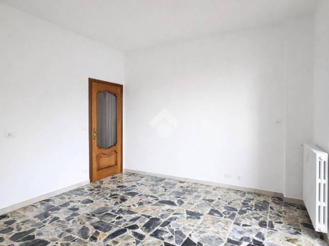 Trilocale viale Risorgimento, Centro, Bra