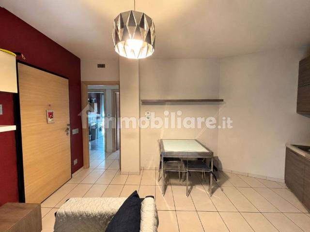 Trilocale viale Torino 24, Centro, Alba
