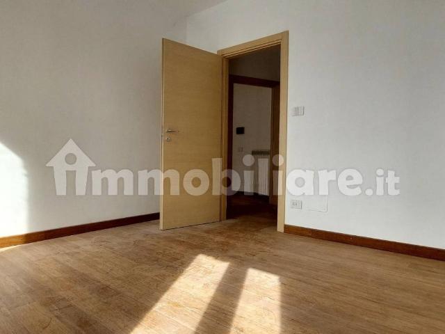 Trilocale viale Tancredi Galimberti, Centro, Valenza
