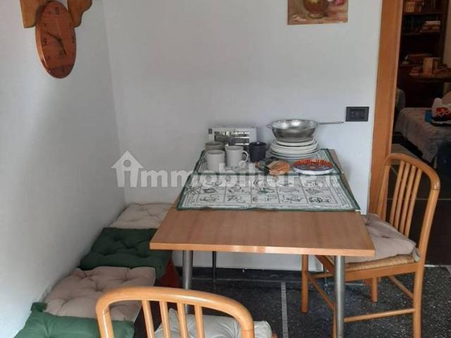 Trilocale viale Teano 28, Quarto, Genova