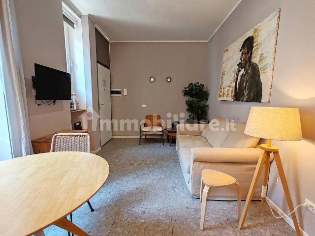 Trilocale viale Umbria 22, Lodi Brenta, Milano