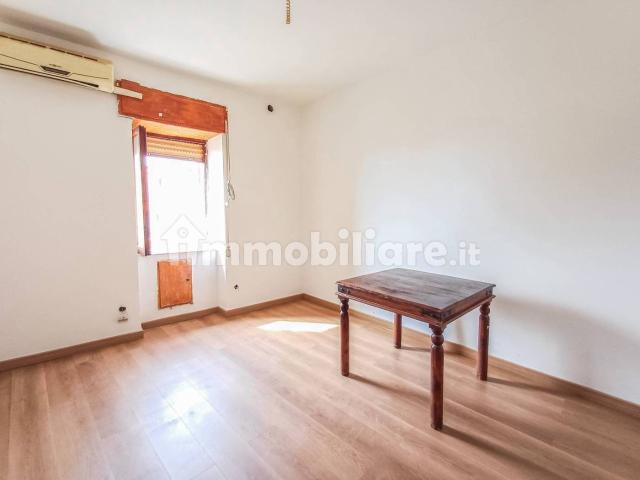 Trilocale Vico 3 Carbone 28, Centro Storico, Catanzaro